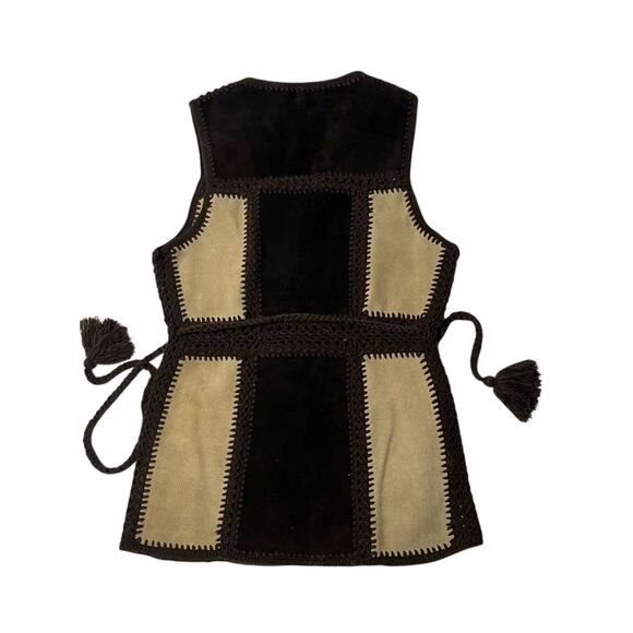 VINTAGE Suede Vest Patchwork Crochet Knit Button Front Tie Belt Size Medium - Picture 7 of 10